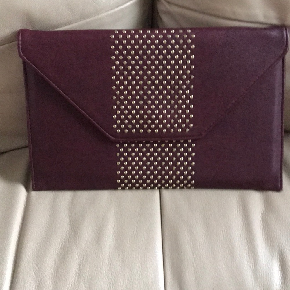 clutch handbag with chain